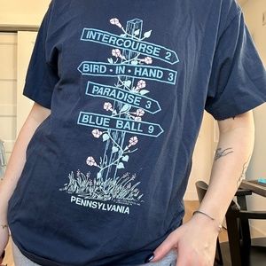 90s VINTAGE Navy Blue Lancaster Pennsylvania Screen Printed Graphic T-Shirt